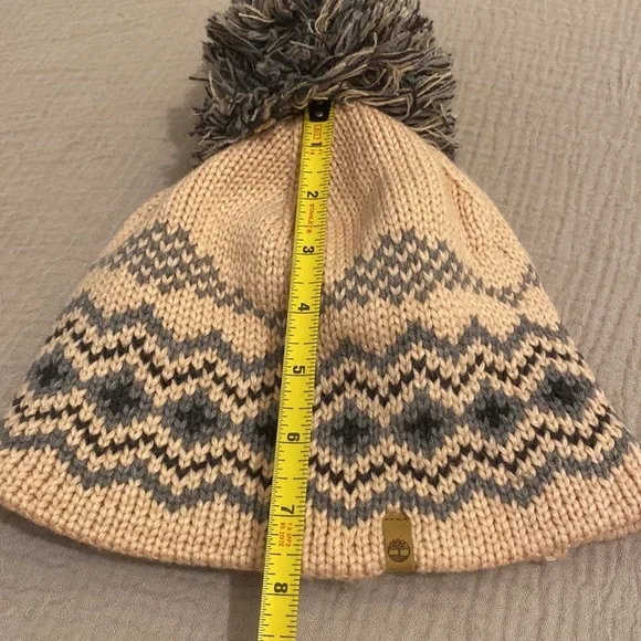 TIMBERLAND POM POM HAT . Very good condition - Picture 4 of 9